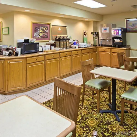 Red Roof Inn & Suites Corbin 